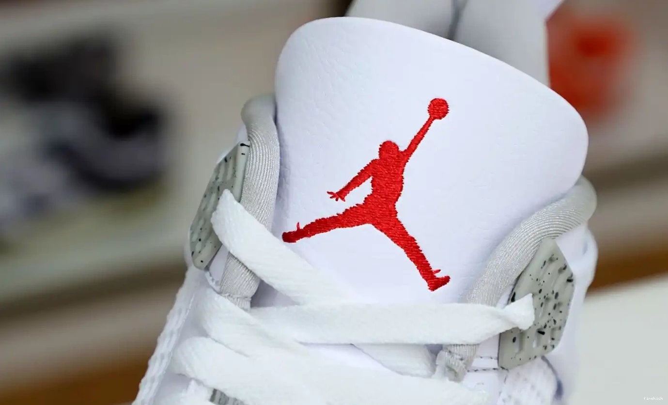 AIR 4 'WHITE OREO' JORDAN RETRO 0620